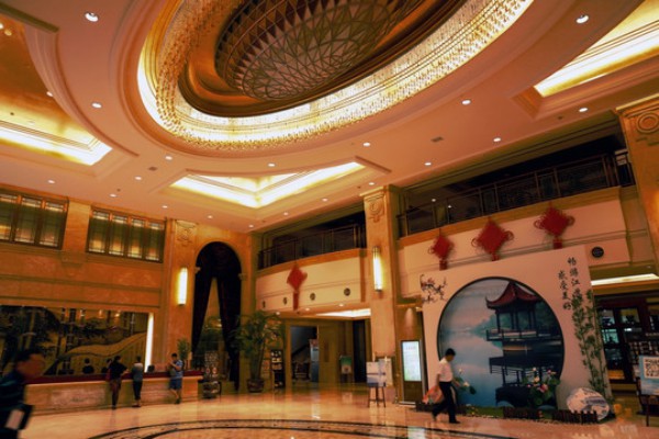 成都企业家休闲时光:高清写真,老总喝茶场景展示 成都企业家休闲时光:高清写真,老总喝茶场景展示