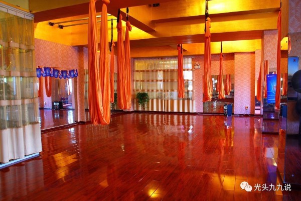 成都茶聚混团,养生休闲两不误(成都茶群) 成都茶聚混团,养生休闲两不误(成都茶群)